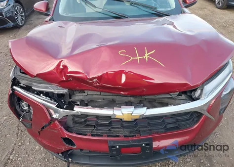 2024 Chevrolet Trax Fwd Sp z USA, uszkodzony, nr VIN KL77LFE22RC073009